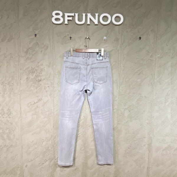 經典淺灰小直筒單寧牛仔褲