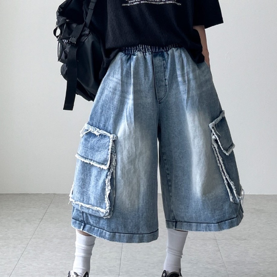 白鬚邊大口袋牛仔七分短褲