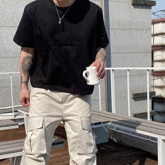 原色短版微寬短袖T恤