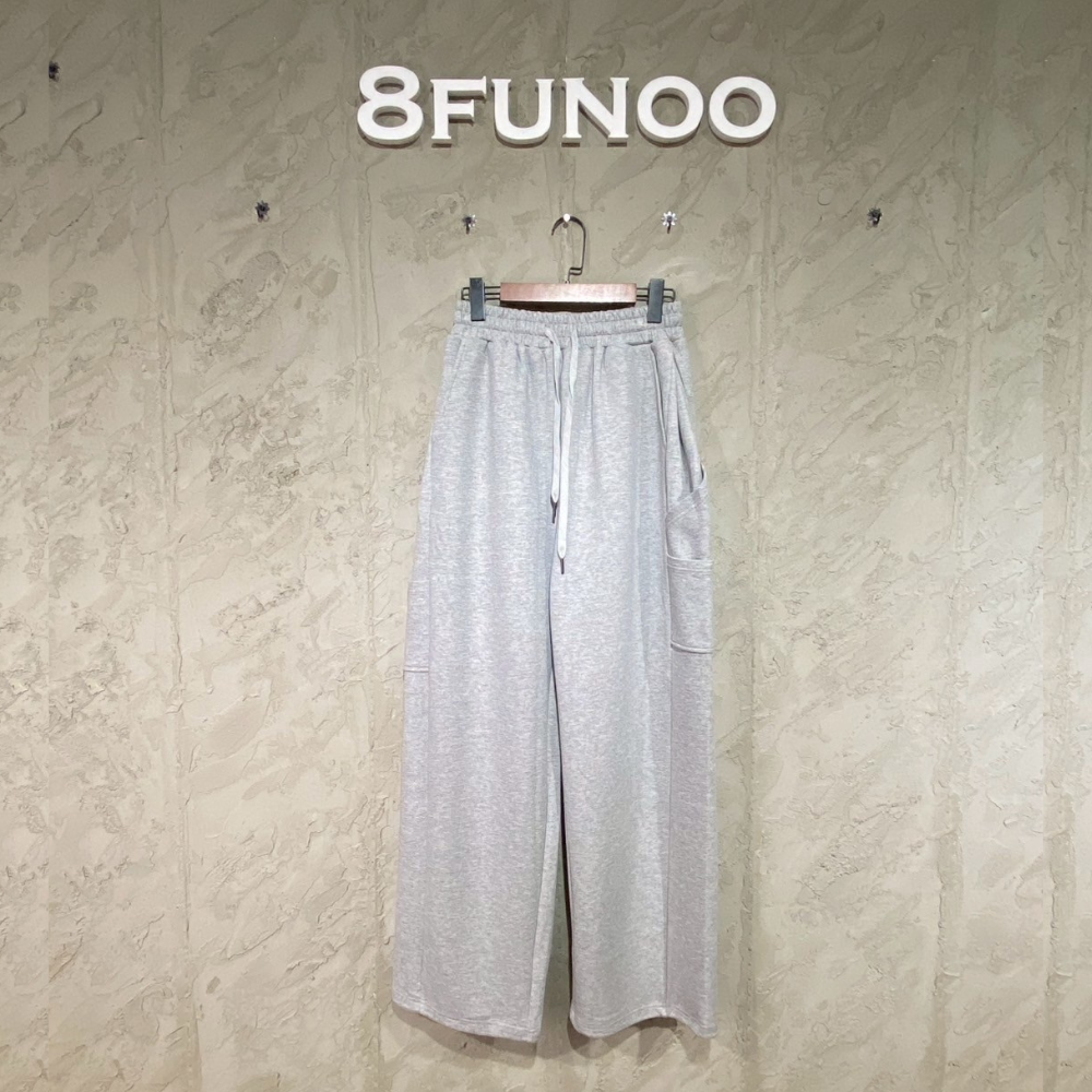 厚磅寬鬆側邊剪裁直筒棉褲